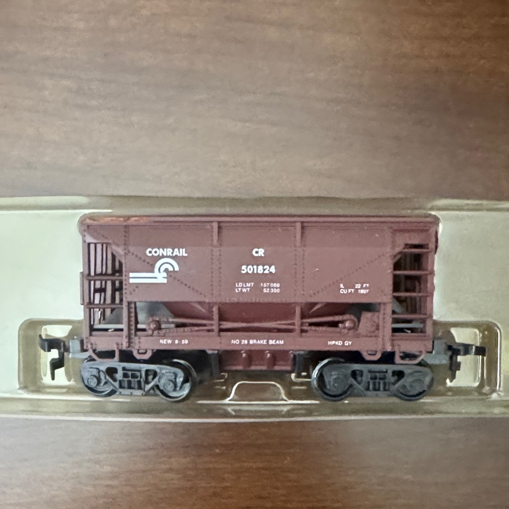 IHC CONRAIL Coal Hopper HO Scale Train Car (New)